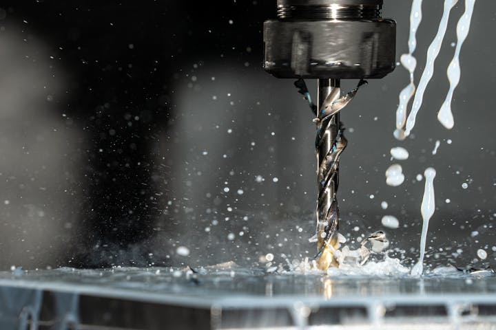 5 Istilah Proses Pemesinan yang Wajib Diketahui (2) Mesin CNC Milling